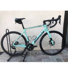 Vélo de route d'occasion Bianchi Infinito XE Disc Shimano 105 11V Carbone Vert Celeste 2024